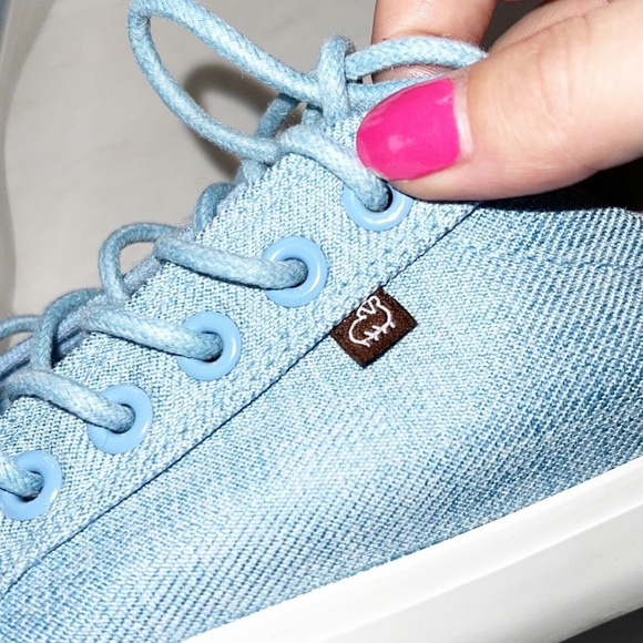 Lamo Vita Sky Blue And White Casual Tie Sneakers - Picture 4 of 10